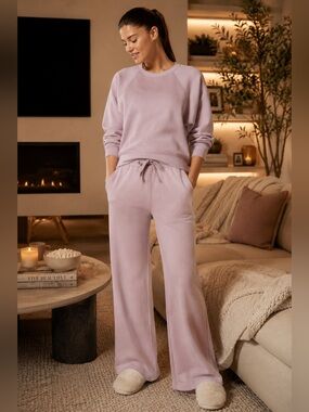 (Set)Amor Raglan Sweatshirt & Allana Wide Leg Pants in the color Elderflower XS